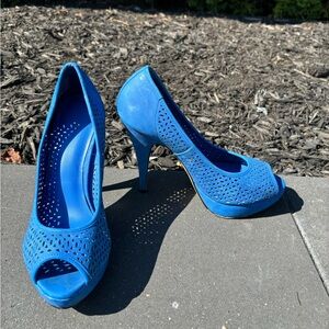 Apt 9 blue platform heels
